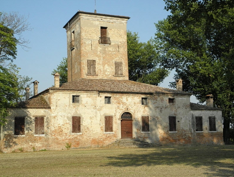 Casa Pepoli (Castello Sariano), Italy